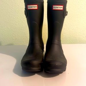 Like new hunter boots!